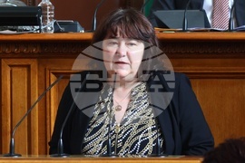Парламент - извънредно заседание - Росица Велкова