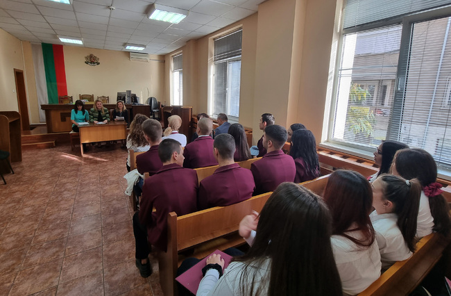 В плевенския Районен съд започва допитване дали гражданите са доволни от работата на съдебната администрация