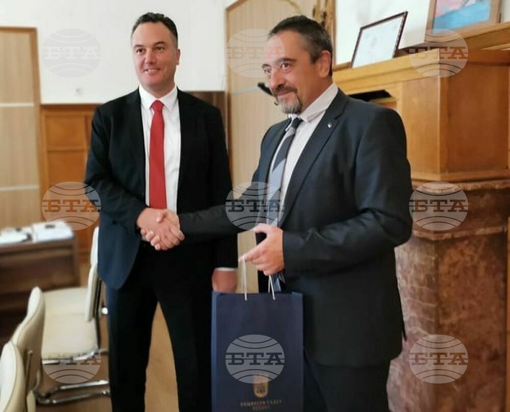 Turkiye's Consul General in Plovdiv, Pleven Municipal Council Chair Meet in Pleven