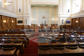 Парламент - извънредно заседание