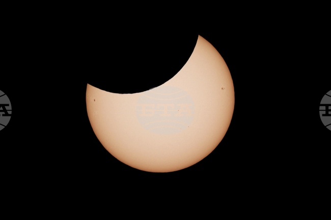 Частично слънчево затъмнение