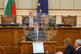 Парламент - извънредно заседание