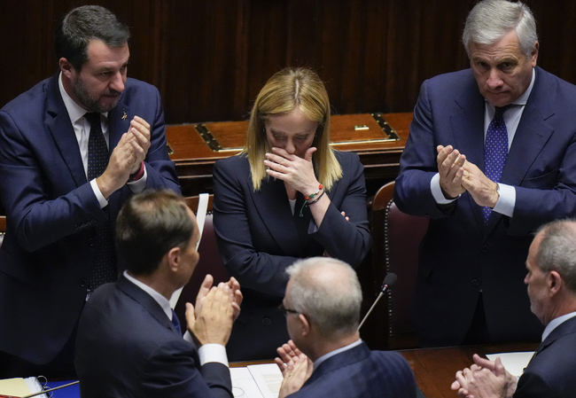 Джорджа Мелони произнесе дебютната си програмна реч пред парламента като премиер на Италия