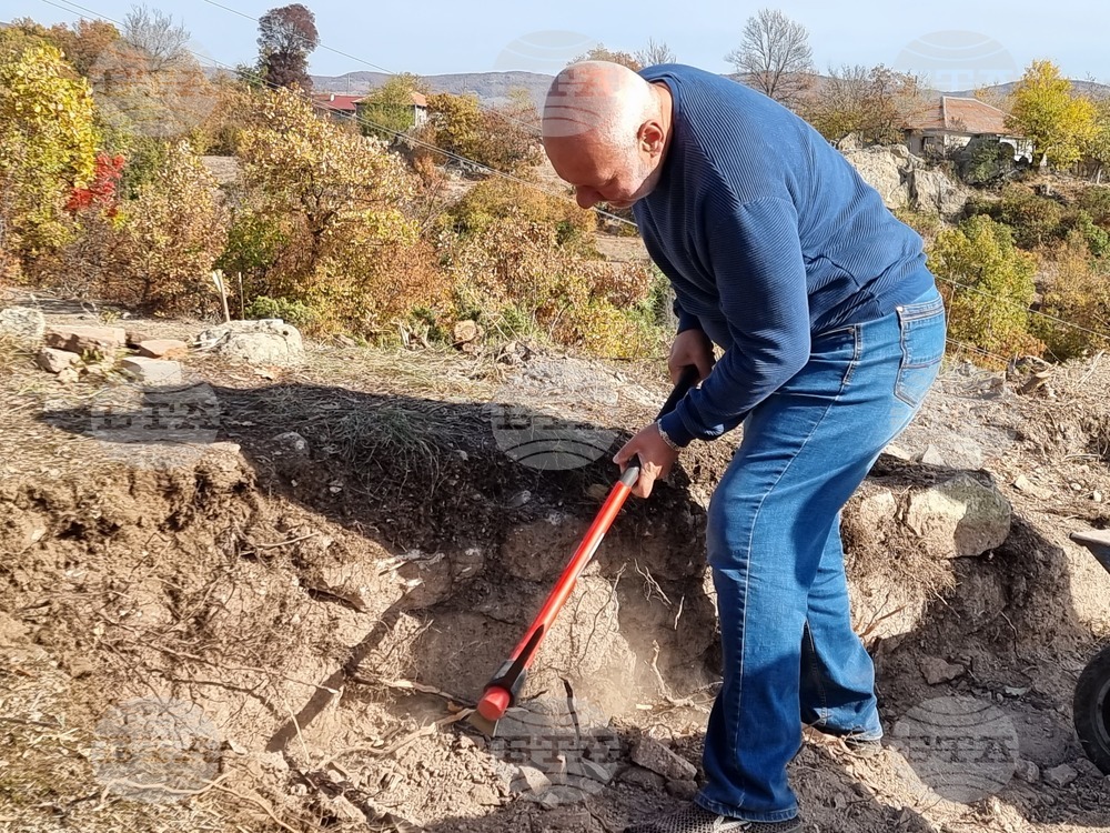 Село Татул - светилище - разкопки - подновяване - проф. Николай Овчаров