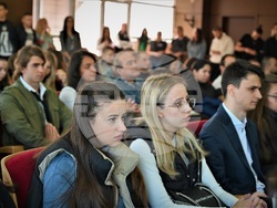 Снимка: Университет за национално и световно стопанство - Младежкия икономически форум в УНСС