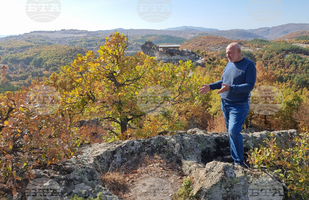 Село Татул - светилище  - разкопки - подновяване - проф. Николай Овчаров
