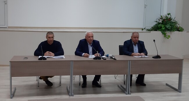 Областният управител на Видин Огнян Асенов: Призовавам за по-голяма ангажираност към дейностите по зимно поддържане, за да посрещнем спокойно предстоящия зимен сезон