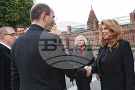 Хърватия - Илияна Йотова - посещение -  музея „Йосип Юрай Щросмайер"