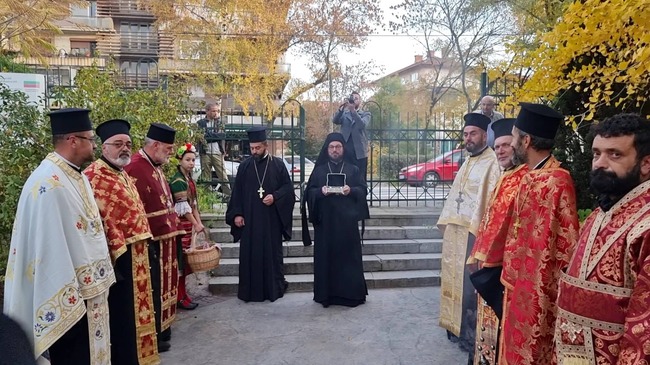 С посрещането на частица от мощите на Св.Димитър беше поставено началото на празника Димитровден