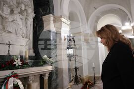 Хърватия - Илияна Йотова - посещение - катедрала „Св. Петър“