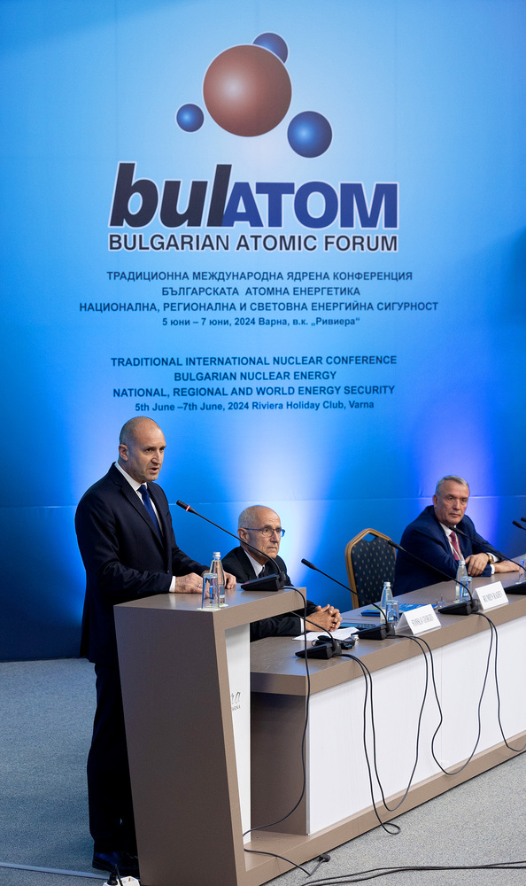 Румен Радев: България трябва да развива ядрената си енергетика при по-голяма яснота и по-сериозни гаранции
