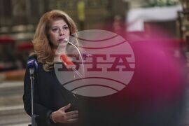 Хърватия - Илияна Йотова - катедрала „Св. Петър“ - приветствие
