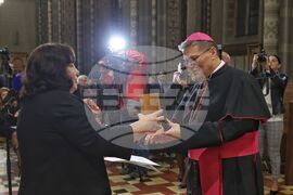 Хърватия - Генка Георгиева  - архиепископ Джуро Хранич - „Златна лаврова клонка"