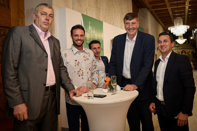 Министър Глушков: Взаимодействието между държавата, бизнеса, федерациите и клубовете е важно за развитието на спорта