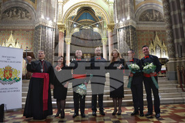  Хърватия - Илияна Йотова - архиепископ Джуро Хранич - катедрала „Св. Петър“