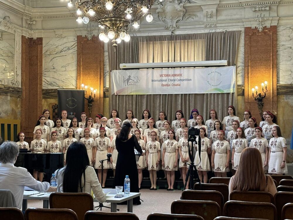 Община Шумен: Хор "Бодра песен" при ЦПЛР-ОДК "Анастас Стоянов" - Шумен се завърна с отличие от чужбина