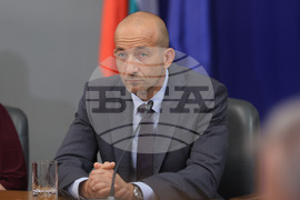 Вертикален газов коридор - договор - подписване