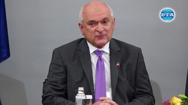 Поставя се началото на стратегическата инициатива Вертикален газов коридор, каза служебният премиер Димитър Главчев на официална церемония в МС