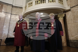 "Доктор хонорис кауза" - проф. Дейл Ф. Айкелман