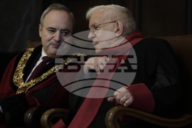 "Доктор хонорис кауза" - проф. Дейл Ф. Айкелман