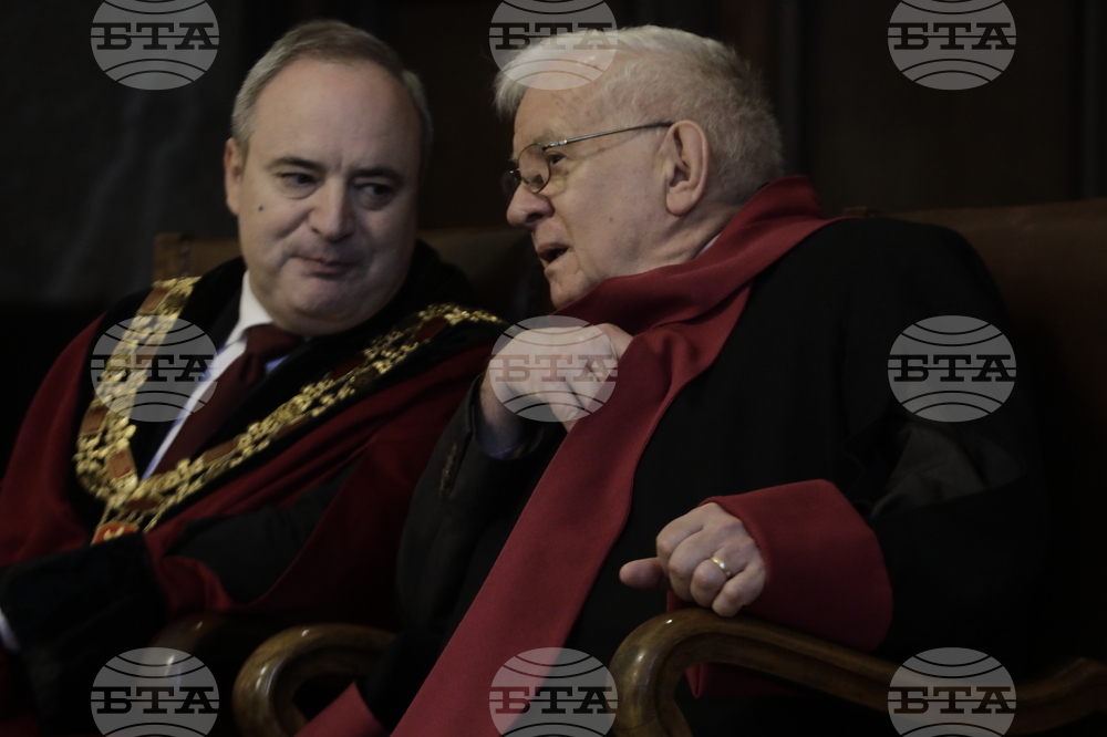 "Доктор хонорис кауза" - проф. Дейл Ф. Айкелман