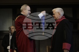 "Доктор хонорис кауза" - проф. Дейл Ф. Айкелман