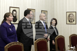 Румен Радев - ГЕРБ-СДС - консултации