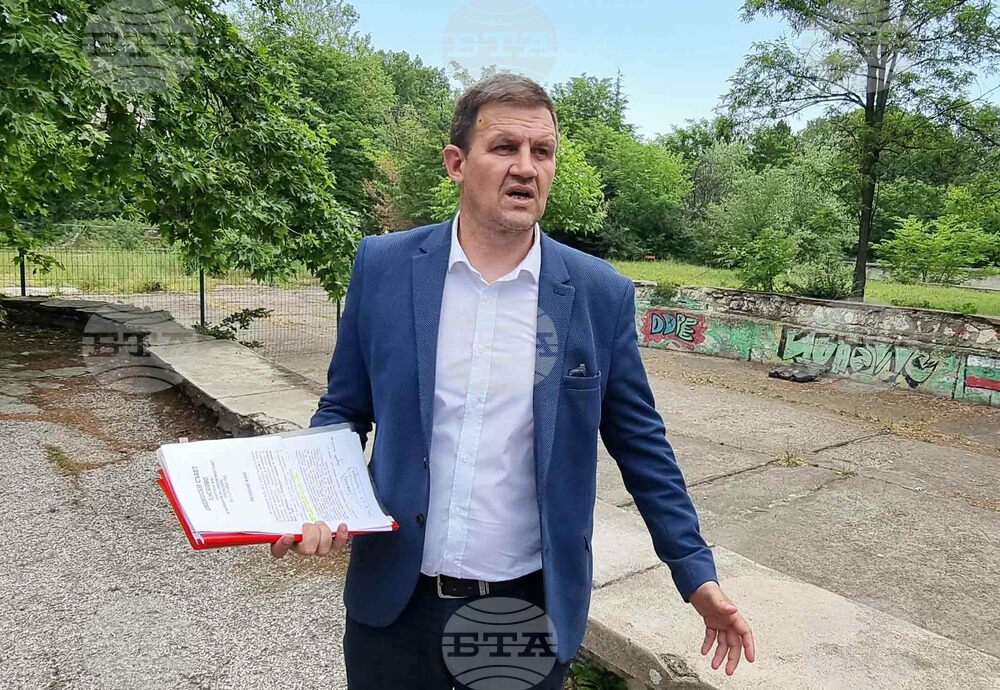 Езерото в лесопарка "Кенана" край Хасково се отдава на концесия, съобщи кметът Станислав Дечев