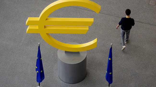 European People's Party: Bulgaria Welcome into Eurozone