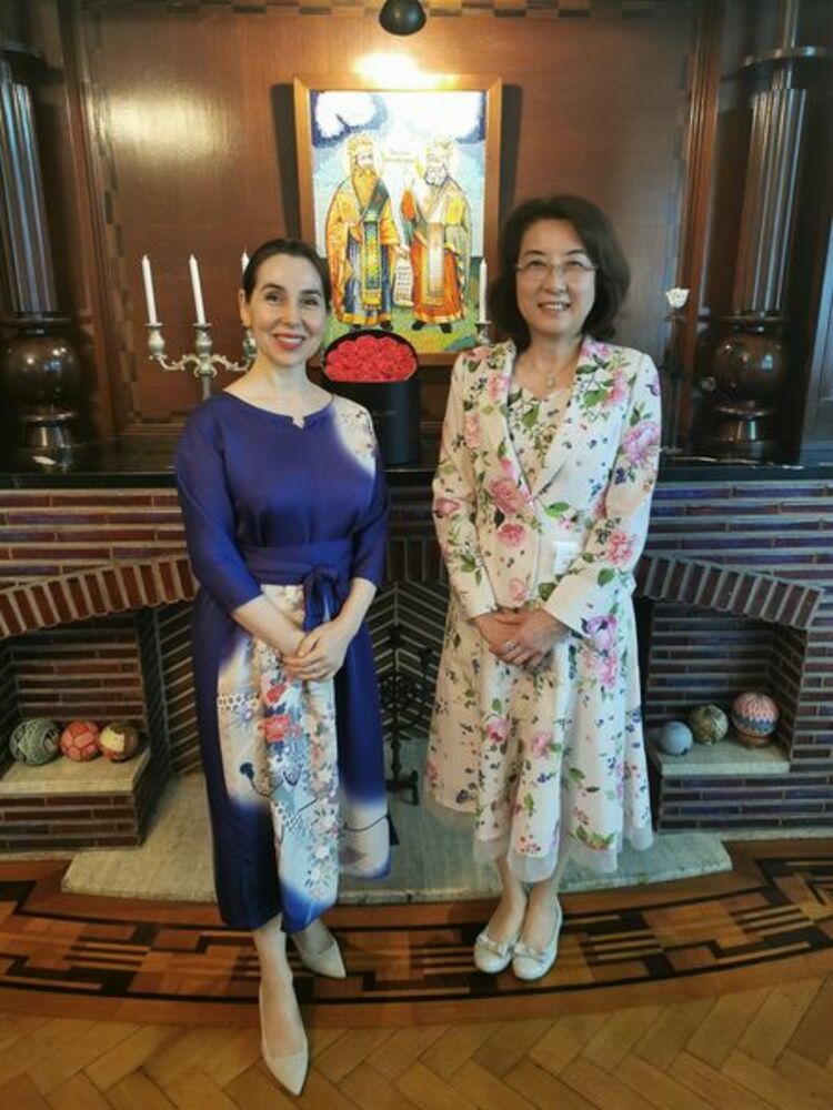 Bulgarian Rose Association in Japan Holds Annual Meeting