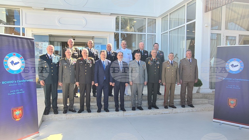 Admiral Eftimov Attends Balkan Countries' Chiefs of Defence Conference in Durres