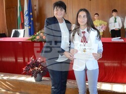 Видин - Наградиха победителите в Димитровденското математическо състезание