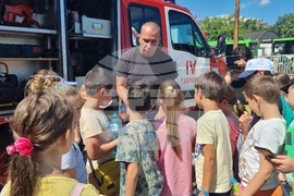 Габрово - ученици - пожарникари - обучение