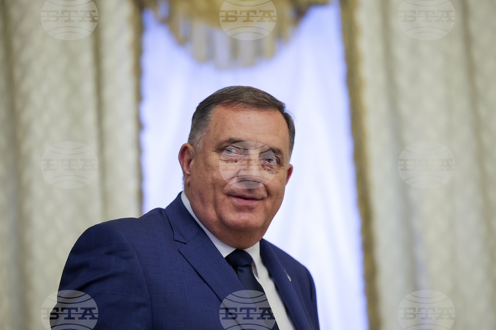 Външният министър на Босна и Херцеговина Елмедин Конакович ще бъде сменен, каза лидерът на босненските сърби Милорад Додик