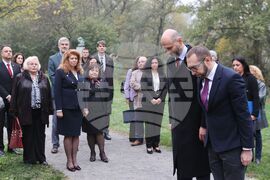 Хърватия - Илияна Йотова - паметник на Иван Вазов