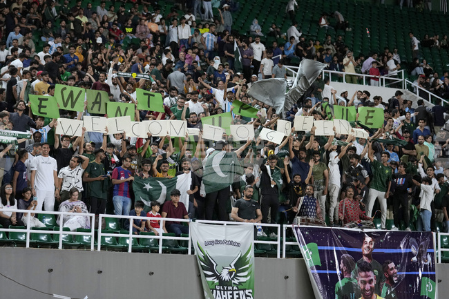 ФИФА замрази членството на националните федерации на Конго и Пакистан