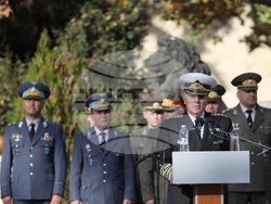 Снимка: Министерство на отбраната - Тържествен ритуал по повод връчване на дипломите на офицерите от Випуск „Полковник Борис Дрангов“ – II смяна на Военна академия „Г. С. Раковски“, който се проведе днес