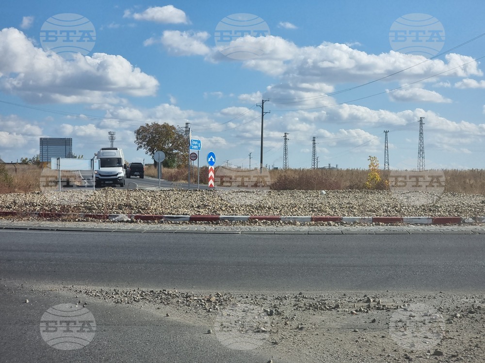 Възстановено е движението по пътя Лесово-Елхово при 317 км, съобщиха от Агенция „Пътна инфраструктура”