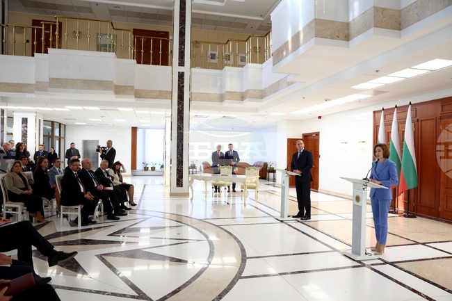 Молдова - Румен Радев - Мая Санду - пресконференция