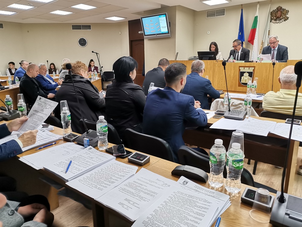 Съветниците в Плевен приеха решение общински имот да бъде продаден на държавата за нуждите на Медицинския университет