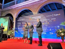 България получи награда за солидарност в качеството си на основна държава гост на XXVIII издание на Фестивала на нациите в Севиля