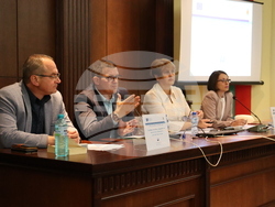 Община Хасково-среща с домоуправителите за санирането