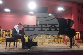 Разград  - Международен конкурс - пианисти - галаконцерт