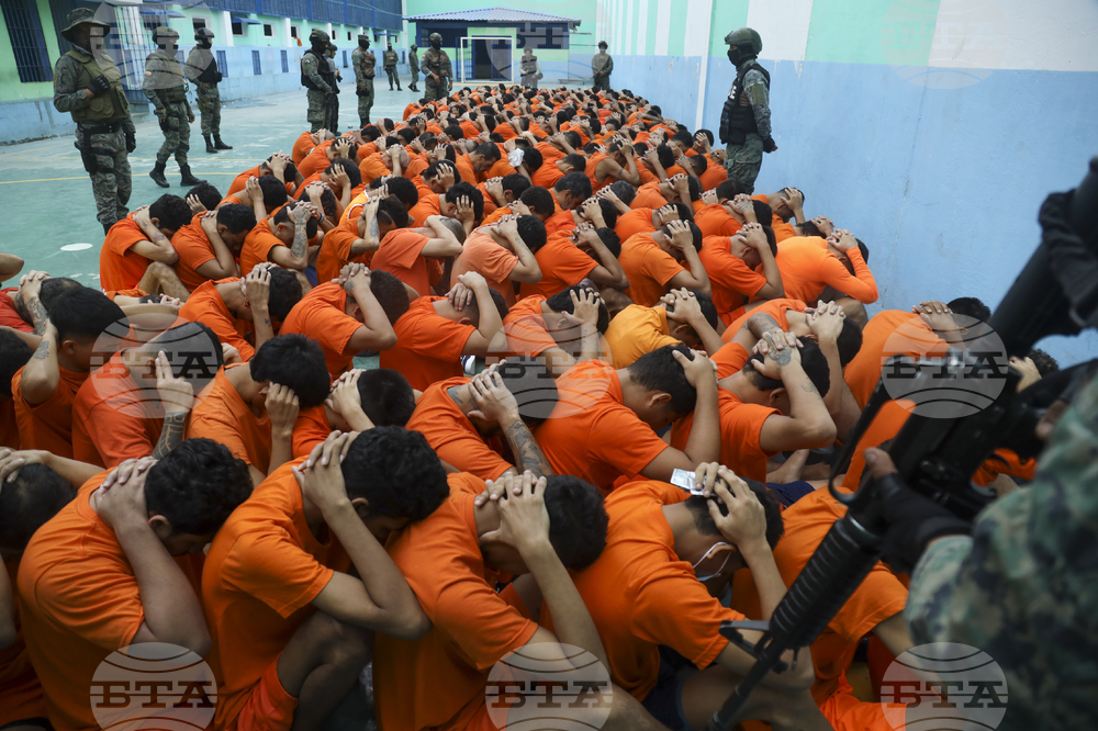 Еквадорските власти прехвърлиха 300 затворници в чисто нов затвор с висока степен на сигурност