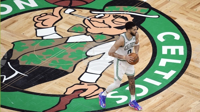 НБА одобри продажбата на Бостън Селтикс на американския бизнесмен Бил Чисхолм за рекордните 6.1 милиарда долара