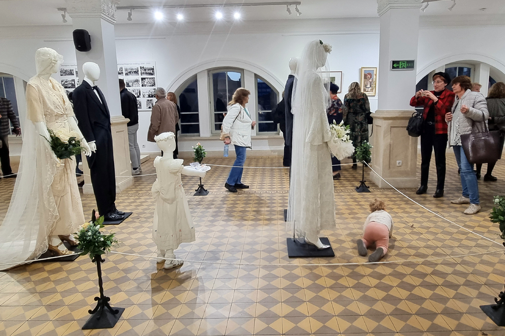 РИМ-София - изложба - сватбата