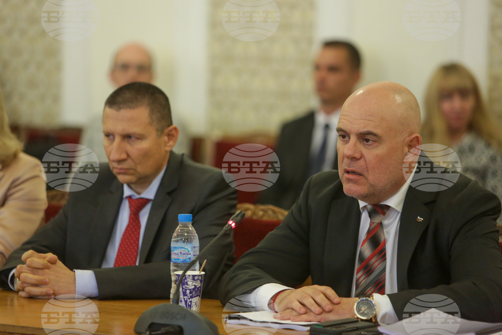 Парламент - ДПС - Иван Гешев - среща