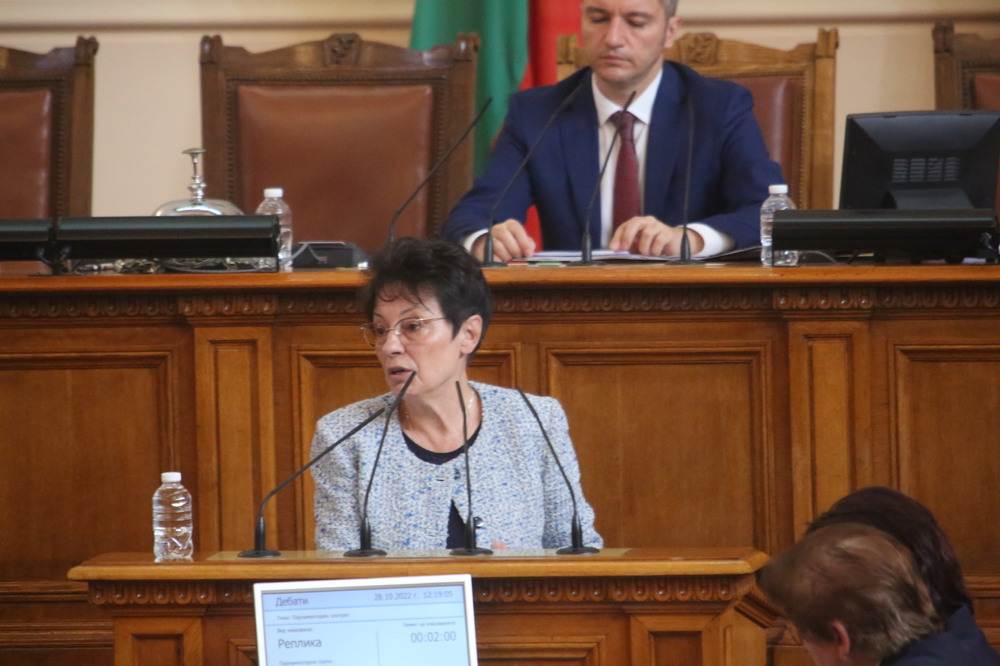 Анастасова към Демерджиев: Каквито и акции да сте направили срещу купуването на гласове - резултати няма