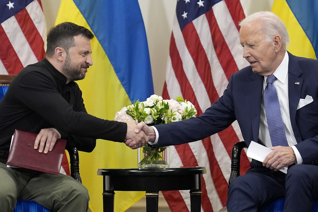 Президентът на САЩ обеща на среща с украинския си колега подкрепа за Украйна в размер на 225 милиона долара