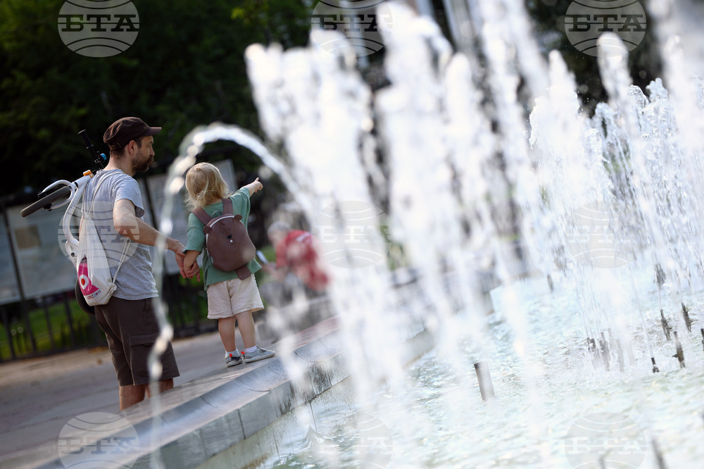 Топло време